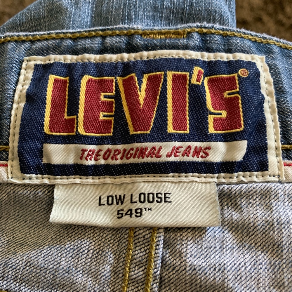 🔥LEVI’s LOW LOOSE 549 JEANS 36x30🔥
